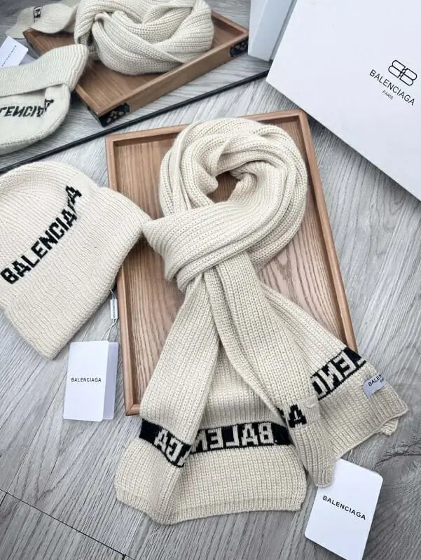 balenciaga hat and echapres set s_12651331